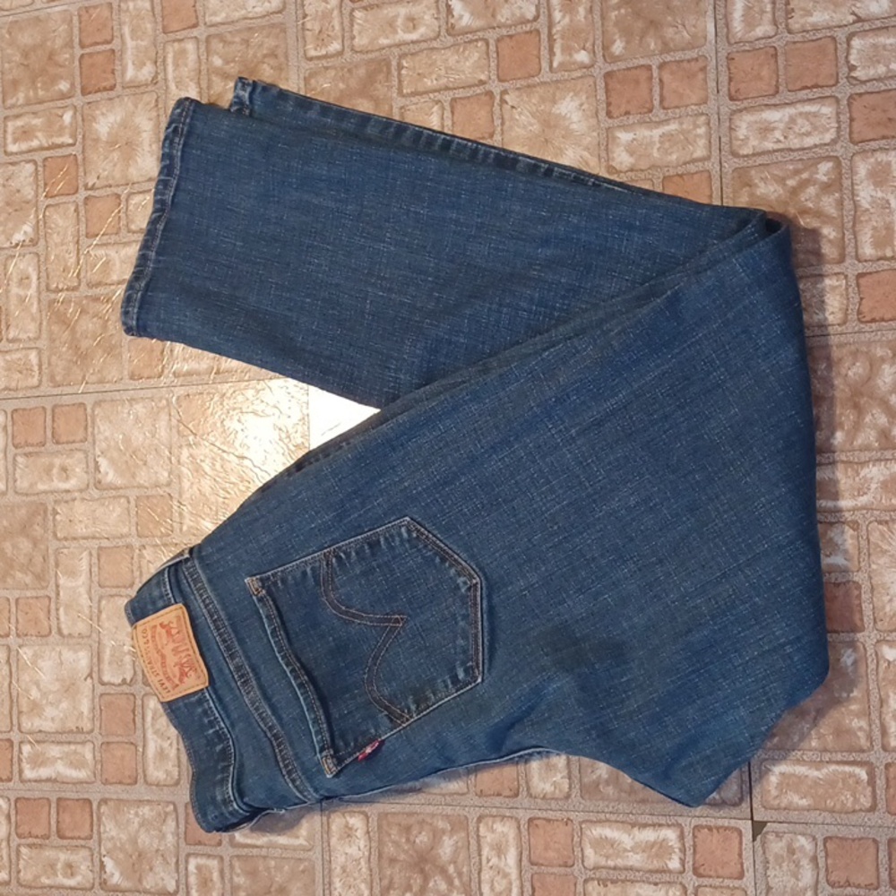 Levi's jeans classic straight woman's size 32